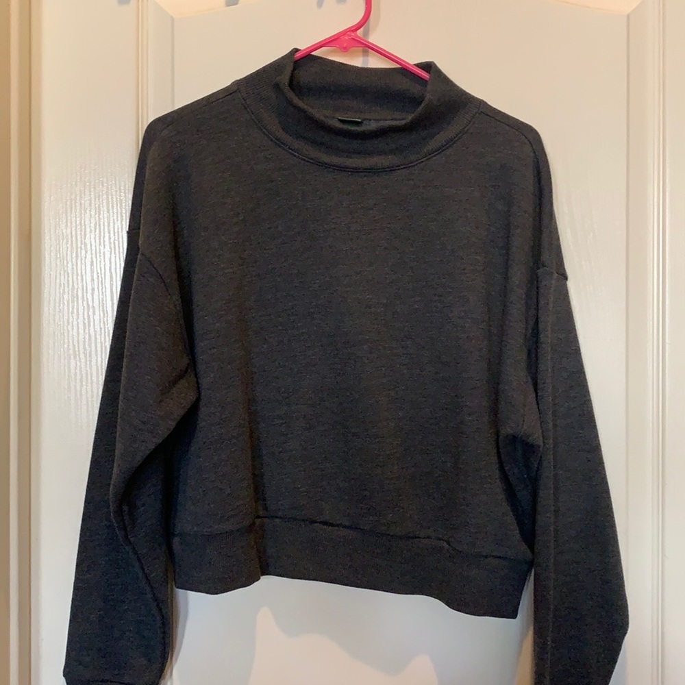 Wild fable xl sweatshirt materialcrop mock turtle neck